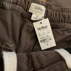 UpWest NWT Mens Straight Leg Cargo Corduroy Brown M